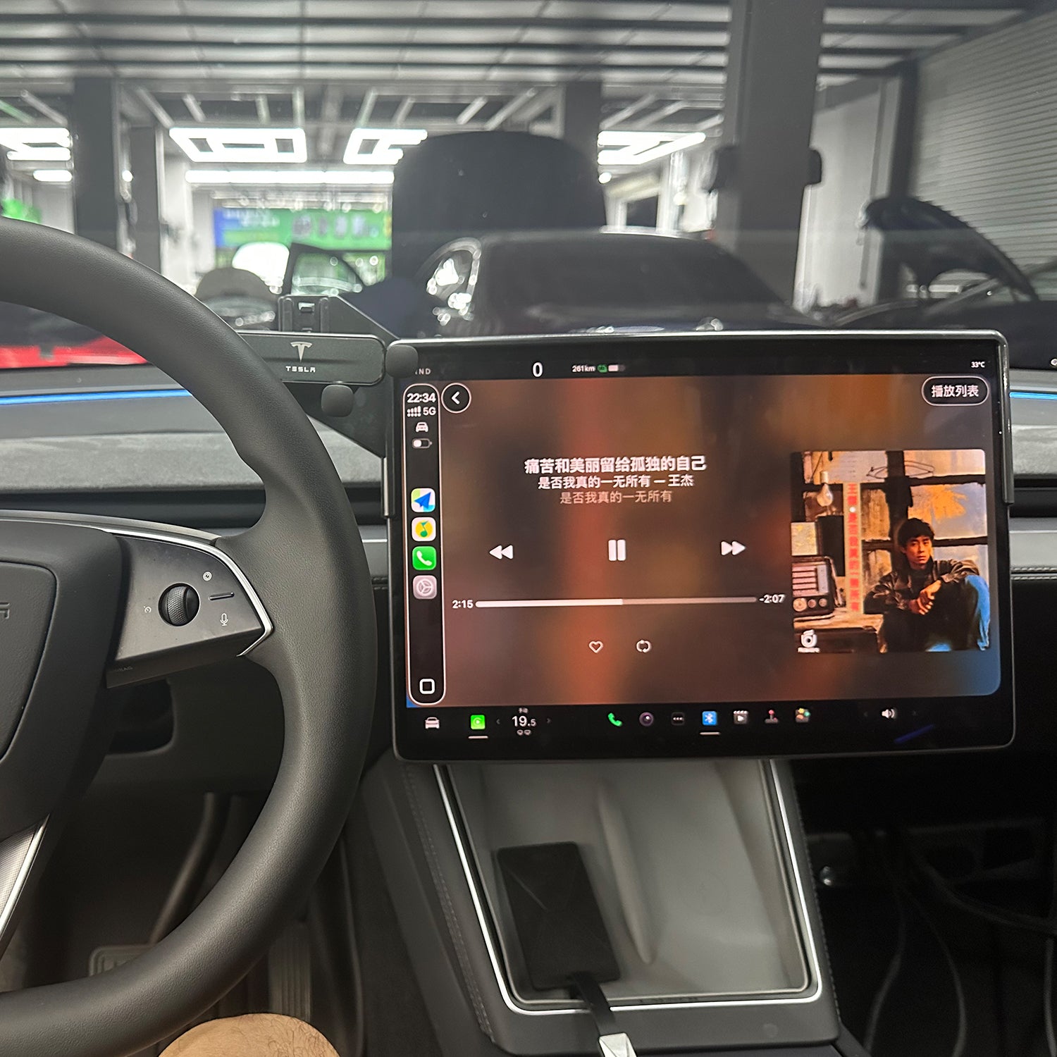 AutoMMI 2017-2025 Tesla Model 3 Model Y Head Units Wireless Apple CarPlay &amp; Android Auto Module integration kit
